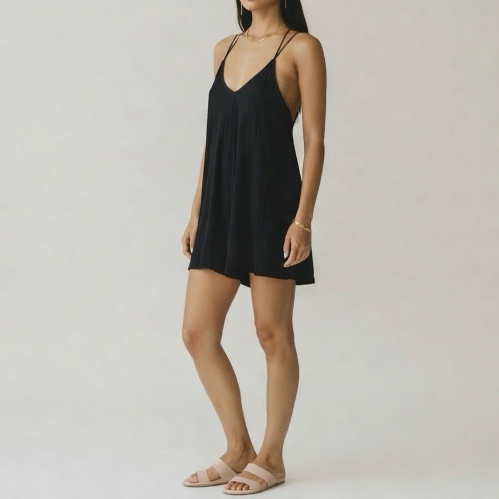 Silence + Noise Urban Outfitters Black Strappy Low Back Romper Size M